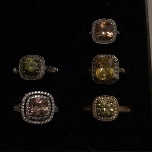 Size 8 square fragrant jewels set of 5